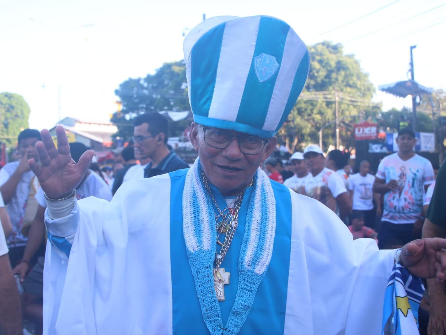 Emocionado, o torcedor José Antônio da Silva, de 70 anos, conhecido como Papa do Paysandu ou Papa Bicolor, destacou o apoio recebido e fez questão de agradecer à imprensa paraense